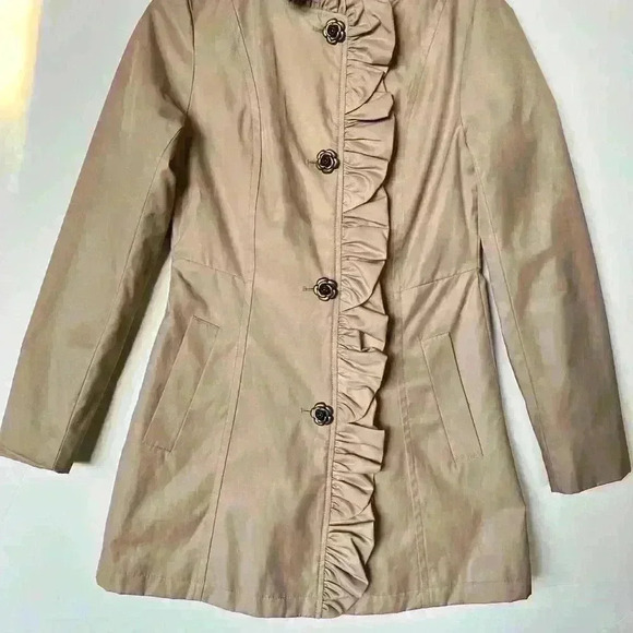 Betsey Johnson Ruffle Rose Pleated Trench Coat - Picture 3 of 8